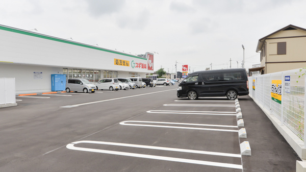 スギ薬局　小牧南店の駐車場