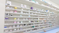 スギ薬局　相模が丘北店の薬棚