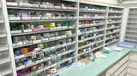 エール薬局福島中央店の薬棚