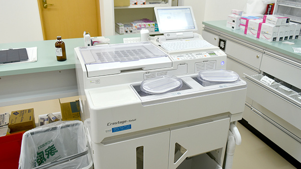くるみ薬局大人見店の調剤器具