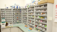 中央薬局藤沢店の薬棚