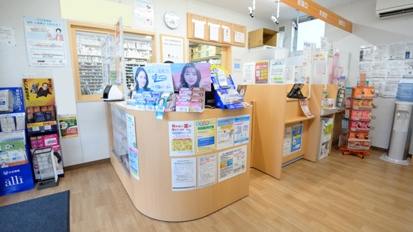 ツルハ薬局浅間町店の受付/カウンター