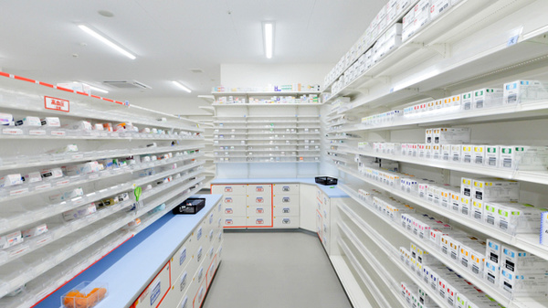 スギ薬局　嬉野東店の調剤室