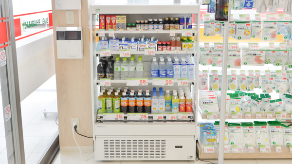 スギ薬局　今池南店の飲食物