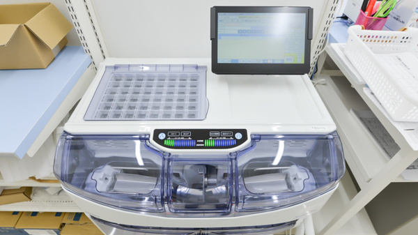 スギ薬局　今池南店の調剤器具