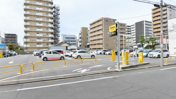 スギ薬局　今池南店の駐車場