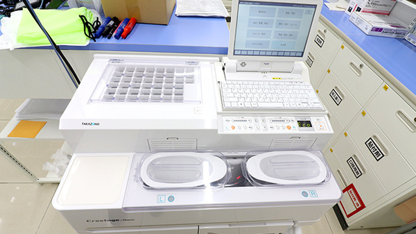 スギ薬局　芝大門店の調剤器具