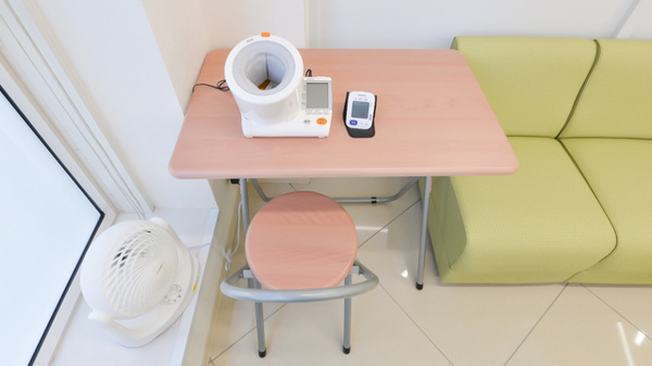 スギ薬局　桂五条店の血圧計