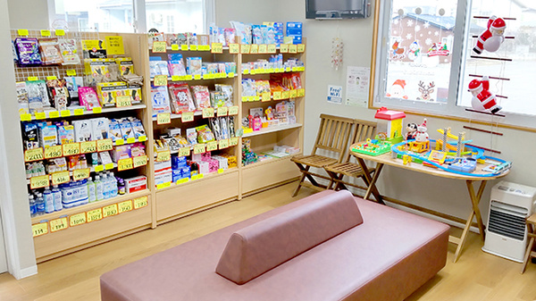 やまもと薬局　新ひだか店の待合スペース