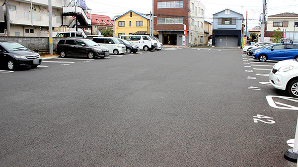 調剤薬局ツルハドラッグ仙台通町店の駐車場