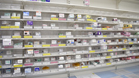マルエ薬局高崎新町店の薬棚