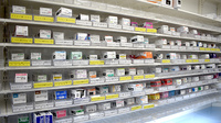 マルエ薬局玉村福島店の薬棚