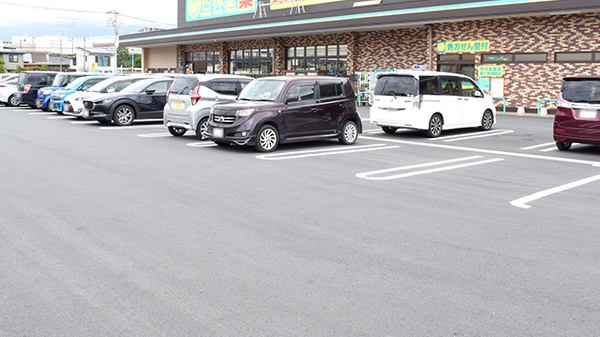 杏林堂薬局　富士宮浅間店の駐車場