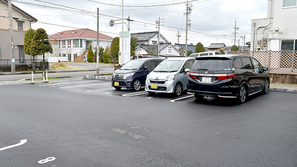 おだいじに薬局　尾西店の駐車場