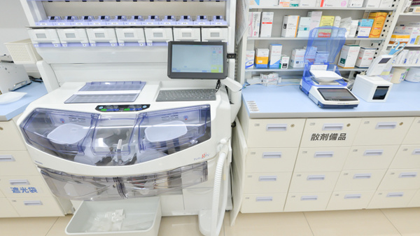 ウォンツイオンタウン周南久米薬局の調剤器具
