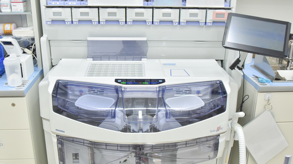 ウェルネス薬局西川津店の調剤器具