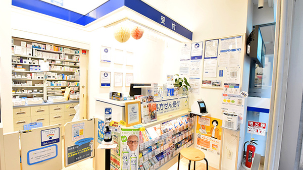 クオール薬局 京急蒲田駅前店の受付/カウンター