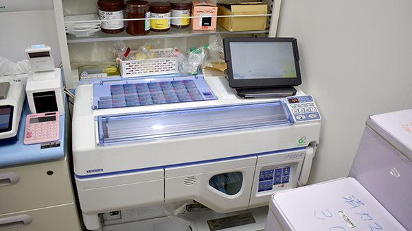 アイン薬局　桜山川澄店の調剤器具