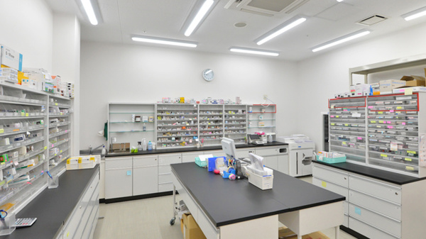 フタツカ薬局　キーノ和歌山の調剤室