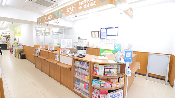 薬局くすりの福太郎　江戸川橋店の受付/カウンター