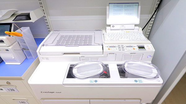 薬局くすりの福太郎　江戸川橋店の調剤器具