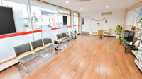 レデイ薬局　束本店の待合スペース