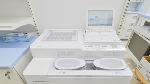 スギ薬局　かりがね店の調剤器具