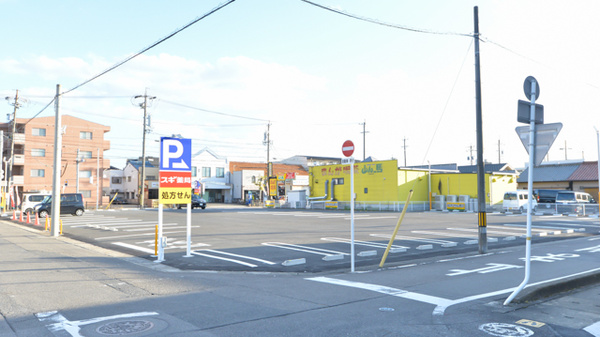 スギ薬局　小牧新町店の駐車場