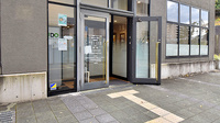 サエラ薬局 なかとみ店の入口