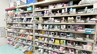 フタミ薬局五月店の薬棚