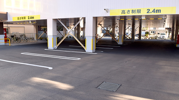 コスモス調剤薬局　上溝店の駐車場