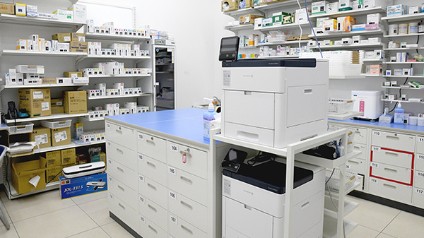 薬局くすりの福太郎　野田山崎店の調剤室