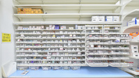 ウェルネス薬局皆生店の薬棚