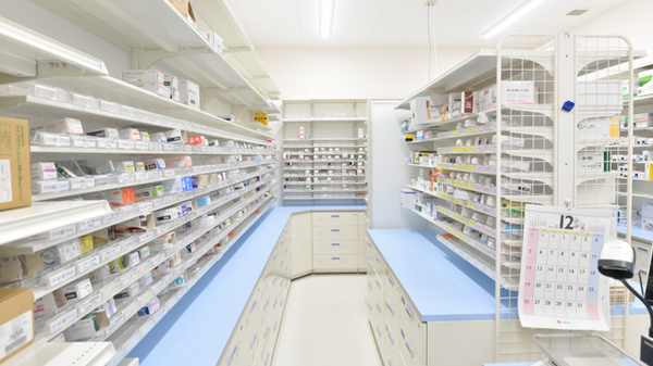 レデイ薬局　垣生店の調剤室