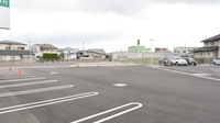 レデイ薬局　垣生店の駐車場