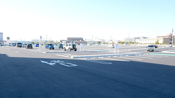 スギ薬局 袋井南店の駐車場