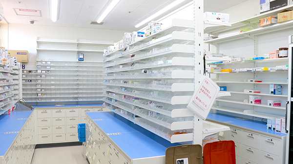 調剤薬局ツルハドラッグ早野店の調剤室