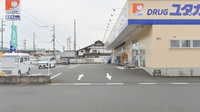 ユタカ薬局市場の駐車場