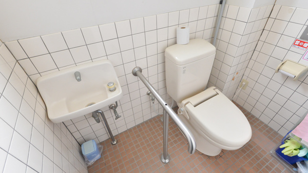 ユタカ薬局白鳥のお手洗い