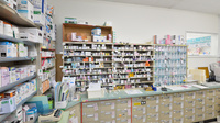 ユタカ薬局白鳥の薬棚