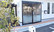 くれよん薬局 岸和田店の入口