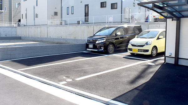 くれよん薬局 岸和田店の駐車場