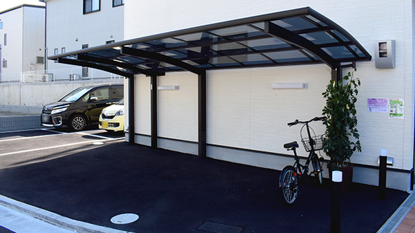 くれよん薬局 岸和田店の駐輪場
