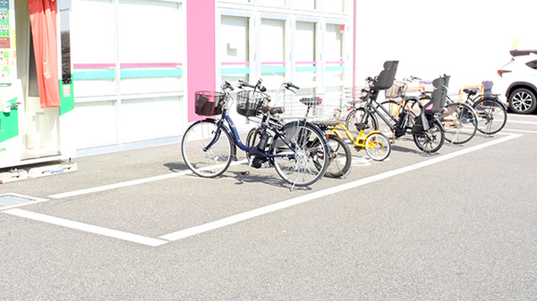コスモス調剤薬局　舞多聞店の駐輪場