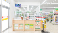 スギ薬局　豊中熊野店の受付/カウンター