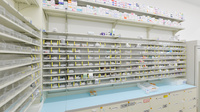 スギ薬局　豊中熊野店の薬棚