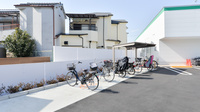 スギ薬局　豊中熊野店の駐輪場