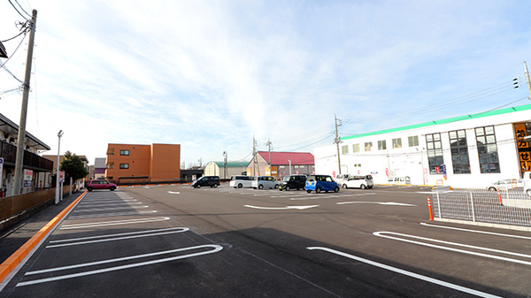 スギ薬局 つくば二の宮店の駐車場