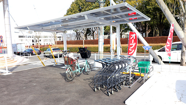 スギ薬局 つくば二の宮店の駐輪場