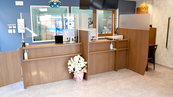 あおぞら薬局　江古田駅前店の受付/カウンター